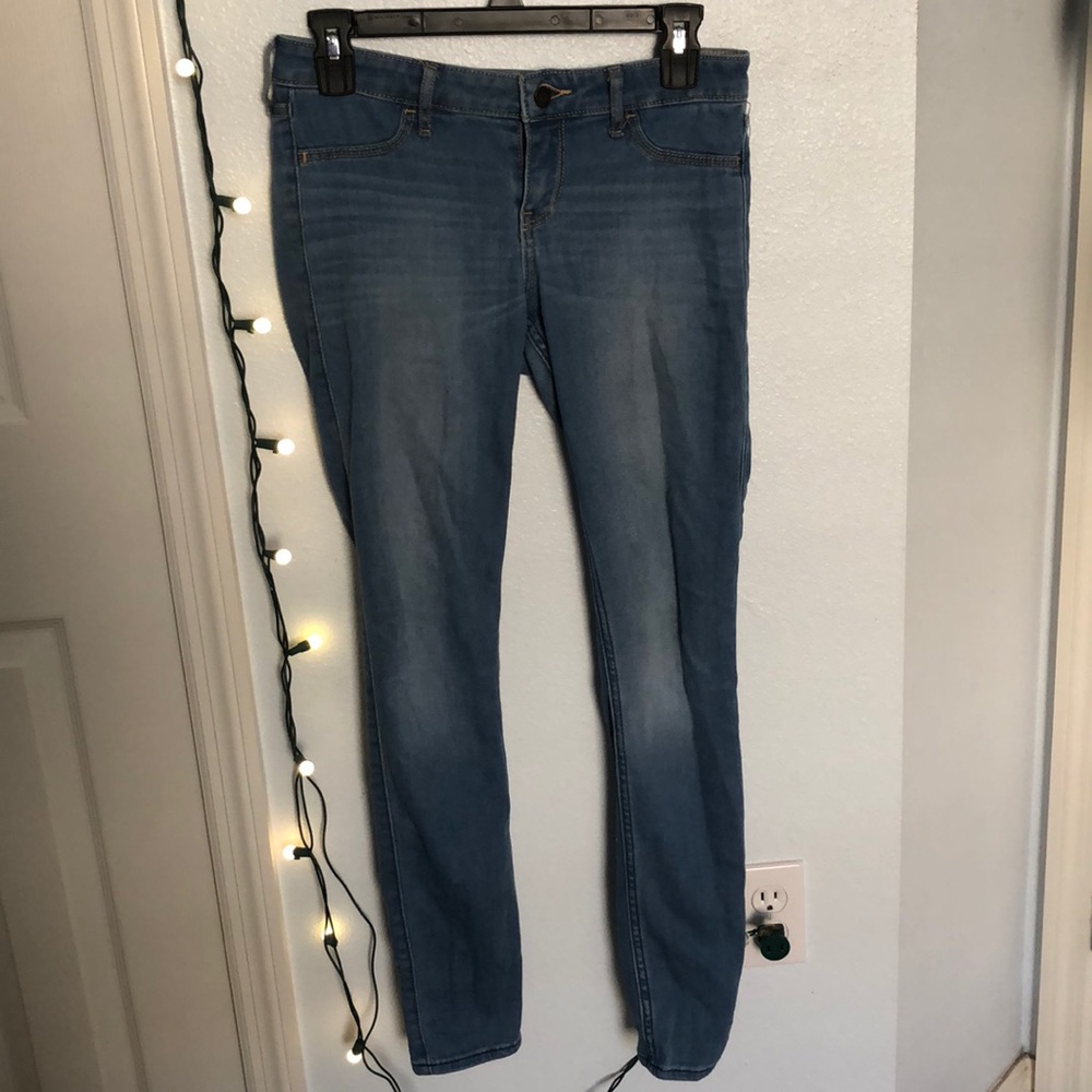 Hollister skinny jeans